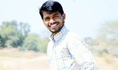 शेवगाव 30 नोव्हेंबर 2021        अखेर भाऊसाहेब घनवट आत्महत्या प्रकरणी तिघांवर गुन्हा.                        चिठ्ठीत नाव असलेल्या पोलीस अधिकाऱ्यावर गुन्हा दाखल करण्याच्या मागणीवर नातेवाईक ठाम