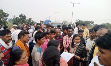 तहसीलदार मौदा यांच्या कडून 18 दुकानदारांवर करण्यात आली अतिक्रमणची कार्यवाही ।