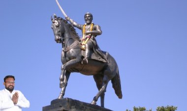 भारतीय पत्रकार संघटनेचे मीडिया अध्यक्ष मा. अधिकराव चनै व नागरिकांच्या वतीने छत्रपती शिवाजी महाराजांच्या स्मारकाची मागणी.