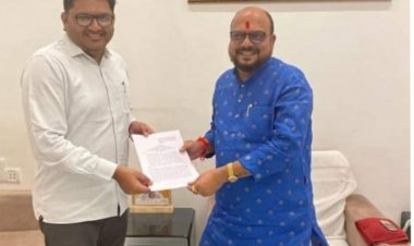 6 गावांच्या पाणी योजनेला प्रशासकीय मंजुरी प्राप्त केल्याबद्दल ना.प्राजक्त दादा तनपुरे यांचे मा.श्री सुरेश लांबे सहित सर्व ग्रामस्थांनी मानले आभार .