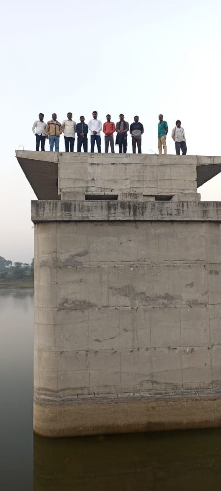 भामाठाण येथील मराठवाडा व पश्‍चिम महाराष्ट्राला जोडणारा पूल वर्षानुवर्ष अपूर्णावस्थेत