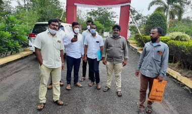 52 वर्ष झाले जमिनी देऊन 'विद्यापीठाला' केला काय गुन्हा,प्रकल्पग्रस्ताचा कागद हातात नोकरीत सामावून का घेईना.