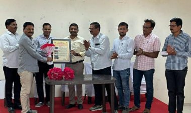 कृषी विभागातील उल्लेखनीय कामगिरीबद्दल कृषी पर्यवेक्षक श्री बाळासाहेब लांबे यांचा सन्मान .