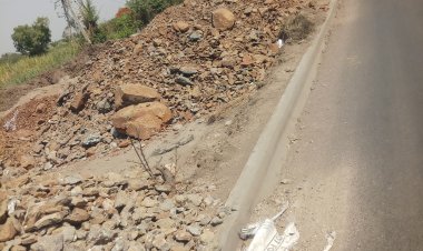 अहमदनगर मनमाड रोड चे काम निकृष्ठ पद्धतीने चालु ठेकेदार व शासकिय इंजिनियर चा मिळून मिसळून कार्यक्रम - शासकिय अधिकारी इजिनियर कधीच रोडच्या साईटवर नाहीत