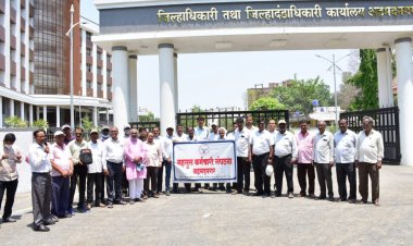 महसूल कर्मचार्‍यांच्या बेमुदत संपामुळे उन्हाच्या -कहारात सामान्य जनतेचे हाल