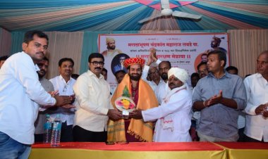 विनोद पाटील यांच्या प्रमुख उपस्थितीत मराठा भूषण चंद्रकांत लबडे यांच्या वाढदिवसानिमित्त  शेवगाव येथे मराठा आरक्षण मेळावा.