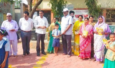 *भिमजयंती निमित्त प्रहार च्या वतीने गरजू विद्यार्थ्यांना पुस्तक दान कार्यक्रम संपन्न..!*   - आप्पासाहेब ढुस