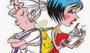 राहुरीच्या भर यात्रेत सुनेचे प्रेमप्रकरण पकडीत सासुने सुने ची केली धुलाई. तर पतीच्या प्रियसीला पत्नीने दिला चोप..