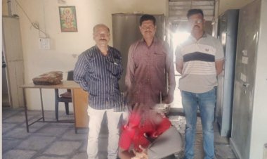 तिन वर्षापासून फरार आरोपी अखेर स्थानिक गुन्हे शाखेच्या जाळ्यात अडकला.अहमदनगर स्थानिक गुन्हे शाखेचे दमदार कारवाई.