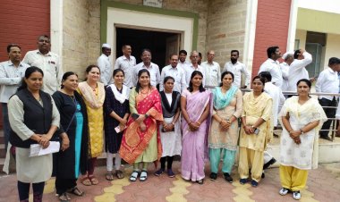 आज दि.११.मे २०२२ रोजी ता.राहुरी बार वकिल संघाच्या वतिने ता.राहुरी कोर्टातील न्यायाधीश मॅडम चा निरोप समारंभ