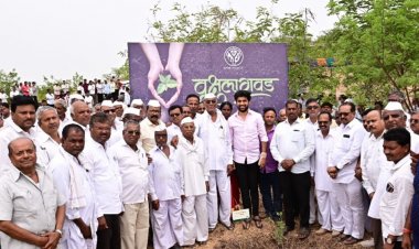 'यशवंत वनराई 'च्या उद्घाटनाने ज्येष्ठ नेते व साहित्यिक यशवंतराव गडाख यांचा वाढदिवस मोठ्या उत्साहात साजरा.