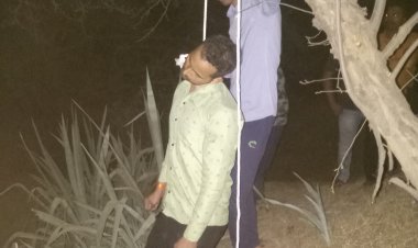 हायवे पासून २५० ते ३०० फुट अंतरावरील टेकडीवर एका २२ वर्षिय तरुणाची गळफास घेऊन आत्महत्या केली.