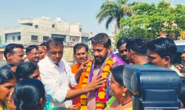 महाविकास आघाडीच्या कार्यपद्धतीवर आम्ही समाधानी पेक्षा..,  जनता समाधानी.., - राज्यमंत्री बच्चू कडू