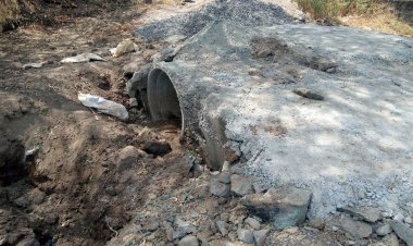 *चापडगाव ते चांदगाव रस्त्याचे निकृष्ट दर्जाचे काम*