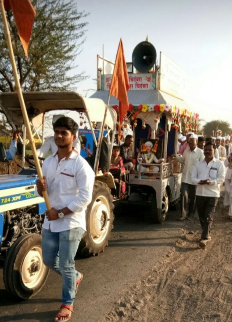 जगद्गुरू संत तुकोबारायांचे सद्गुरु बाबाजी चैतन्य महाराज पुण्यतिथीनिमित्त मोकसबाग ( कांदळी ) ते श्री क्षेत्र ओतूर येथे एक दिवसीय सद्गुरु भेट पायी पालखी सोहळ्याचे आयोजन .