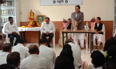 ता.राहुरी जि. अहमदनगर आज दि.६ . ६ .२०२२ रोजी नव्याने रुजु झालेले सह दिवाणी न्यायाधीशांचे वकिल संघाच्या वतिने स्वागत