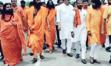 जंत्राखडी गाँव में 8 साल की बच्चीपर दुष्कर्म करके किया खून, आरोपीको जल्द फांसी देणे की गिरनार मंडलके महात्माओंने कि मांग .