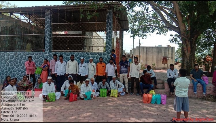 राक्षीत दिव्यागांना पाच टक्के निधी वाटप :-बाबासाहेब गडाख.              सरपंच रंजना ताई कातकडे यांच्या हस्ते किराणा किटचे वितरण.