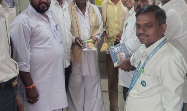 श्री. संत नागेबाबा मल्टीस्टेट शाखा देडगाव च्या वतीने नूतन सोसायटी अध्यक्ष महेश कदम  व उपाध्यक्ष रामभाऊ कोकरे यांचा सन्मान.