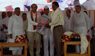 ता.राहुरी येथे महाराष्ट्रराज्याचे महसूल मंत्री मा.डॉ. राधाकृष्ण विखे पा.यांचे आगमण ...