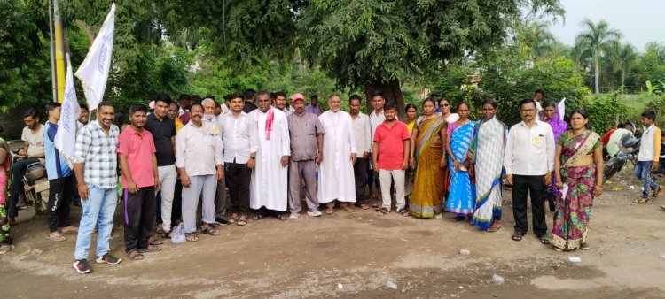 संत अँन्थोनी चर्च डिग्रस च्या वतिने हारेगाव यात्रे निमित्ताने राहुरी स्नेहसदन कॉर्नर चहा नाष्टा आयोजन ...