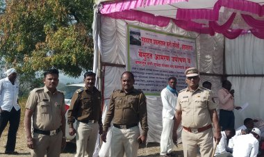 मुळा धरण प्रकल्पग्रस्तांचे वर्ग ३ व वर्ग ४ शासन सेवेत समावून घेणे साठी मुळा धरणाच्या गेट समोर बेमुदत अमरण उपोषन.