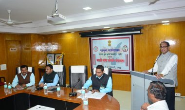 *मराठी भाषा संवर्धन हा केवळ शासकीय कार्यक्रम न राहता लोकचळवळ व्हावी*