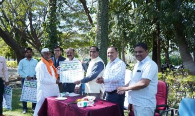 *शेतकरी प्रथम प्रकल्पांतर्गत शेळीपालनावर प्रशिक्षण वर्ग संपन्न* *शेळीपालन हा छोट्या शेतकर्यांसाठी किफायतशीर व्यवसाय* *- विस्तार शिक्षण संचालक डॉ. तानाजी नरुटे*