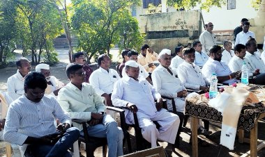 अहिल्याबाई होळकर शाळेत दहावीच्या विद्यार्थ्यांचा निरोप संभारंभ व स्व. मोहनलाल चोपडा यांनी दिलेल्या संरक्षण भिंतीचे उद्घाटन सोहळा प्रमुख मान्यवरांच्या हस्ते संपन्न.