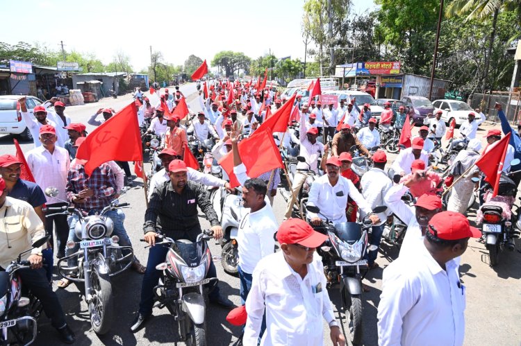 क्रांतिकारी भगतसिंग ब्रिगेड- सलग्न इन्कलाबी नौजवान सभेच्या वतीने  शहिद दिनीक्रांतिवीरांना शहरातून मोटारसायकल रॅली काढून अभिवादन