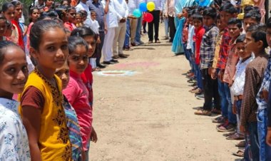 श्रीराम माध्यमिक व उच्च माध्यमिक विद्यालय ढोरजळगाव येथे इ . 5 वी च्या नविन विद्यार्थ्यांचे ढोल ताशांच्या गजरात स्वागत .