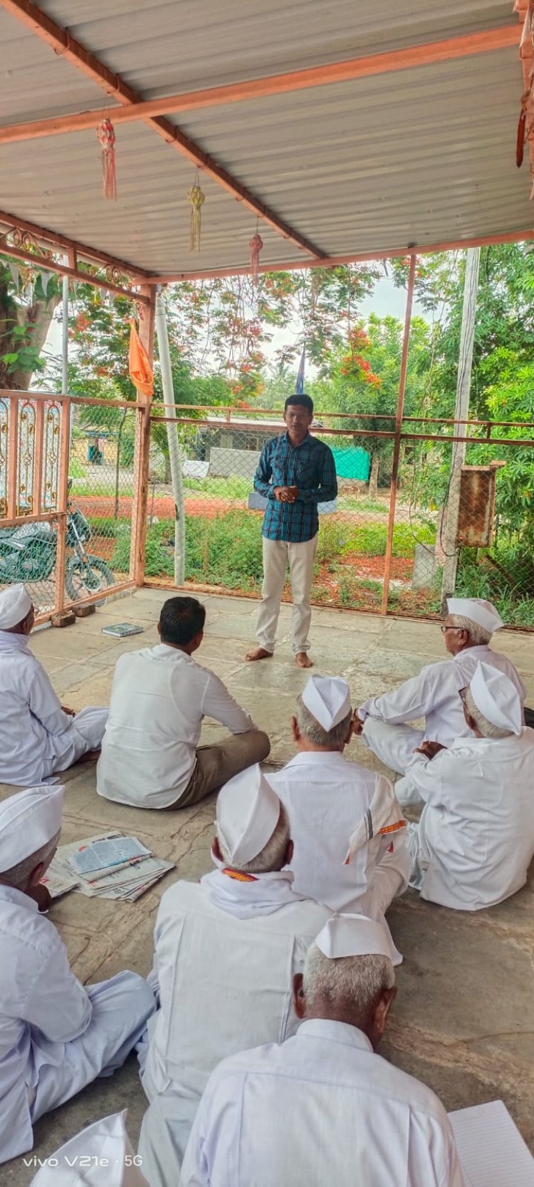 पिंप्री अवघड येथे कृषी संजीवनी सप्ताह निमित्त शेतकऱ्यांना करण्यात आले मार्गदर्शन .