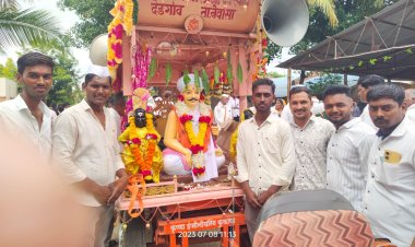 संत सावता महाराज मूर्तीची प्राणप्रतिष्ठा निमित्ताने  मिरवणूक मोठ्या उत्साहात संपन्न. हजारो भाविकांनी घेतले दर्शन.