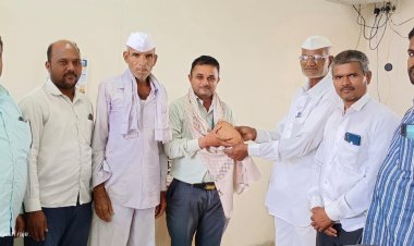 नगर शहरांमध्ये नागेबाबा मल्टीस्टेट यांच्यावतीने सर्व हॉस्पिटलमध्ये रुग्णांसाठी उत्कृष्ट जेवणाची सोय केल्याबद्दल दिघी ग्रामस्थांच्या वतीने उतराई म्हणून केला नागेबाबा परिवाराचा सन्मान....