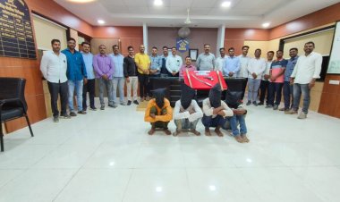 नेवासा तालुक्यातील खडका फाटा येथे दरोड्याच्या तयारीत असणारी टोळी स्थानिक गुन्हे  शाखेकडून जेरबंद.