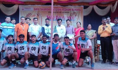 डीसीसी,नाशिक संघाने पटकावला शारदा व्हॉलीबॉल चषक-भरत पवार स्पर्धेतील सर्वोत्तम खेळाडू.