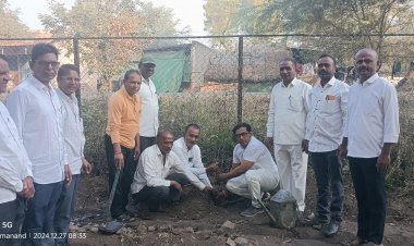 वृक्षारोपणाने मुळा एज्युकेशनचे अध्यक्ष प्रशांत गडाख यांचा वाढदिवस साजरा .