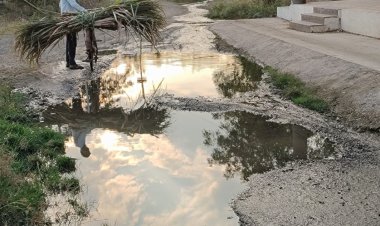 सोनई प्राथमिक आरोग्य केंद्राचेच आरोग धोक्यात.