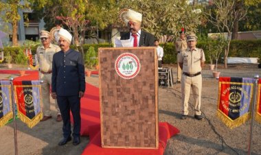 महात्मा फुले कृषी विद्यापीठात 76 वा प्रजासत्ताक दिन उत्साहात साजरा .