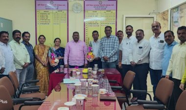 कृषि विज्ञान प्राध्यापक सहकारी पतसंस्थेच्या चेअरमनपदी डॉ. नारायण मुसमाडे तर व्हाईस चेअरमनपदी सौ. माधुरी औताडे यांची निवड .