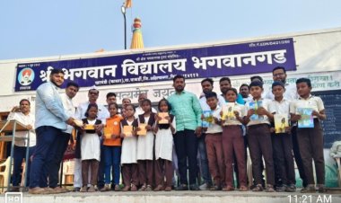 खासदार डॉ.निलेशजी लंके यांच्या जन्मदिनानिमित्त विद्यार्थांना शालेय साहीत्य वाटप.