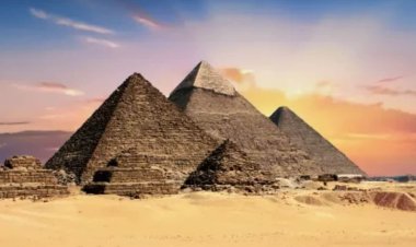 पिरामिड या पुराना पावर ग्रिड? मिस्र के गीज़ा में जमीन में ये क्या मिला गया?