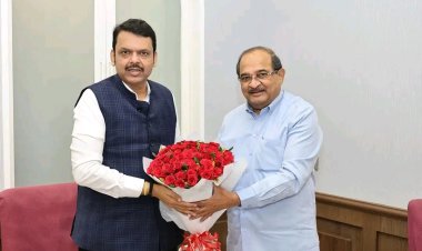 श्री साईबाबा संस्थानच्या अध्यक्षपदी : विखे पाटील.