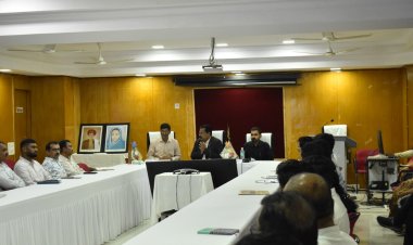 आधुनिक तंत्रज्ञानाच्या वापराने शेतीमध्ये भरभराट शक्य - अधिष्ठाता डॉ. सत्ताप्पा खरबडे.