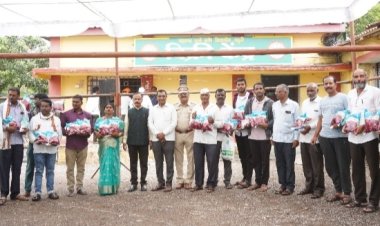 महात्मा फुले कृषी विद्यापीठात कांदा बियाणे विक्रीला पहिल्या दिवशी प्रचंड प्रतिसाद .