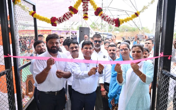 तृतीयपंथी चालविणारे राज्यातील पहिलं शेळीपालन केंद्र चितळी येथे साकार !  तृतीयपंथीयांच्या रोजगारासाठी नवी वाट