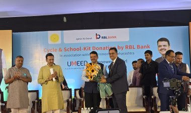 मुख्यमंत्र्यांच्या हस्ते मुलींना सायकल वाटप : आरोग्य शिबिराचे आयोजन.