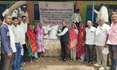 बियाणे विभागामार्फत आदिवासी शेतकऱ्यांना टी. एस.पी. अंतर्गत बियाणे वाटप .