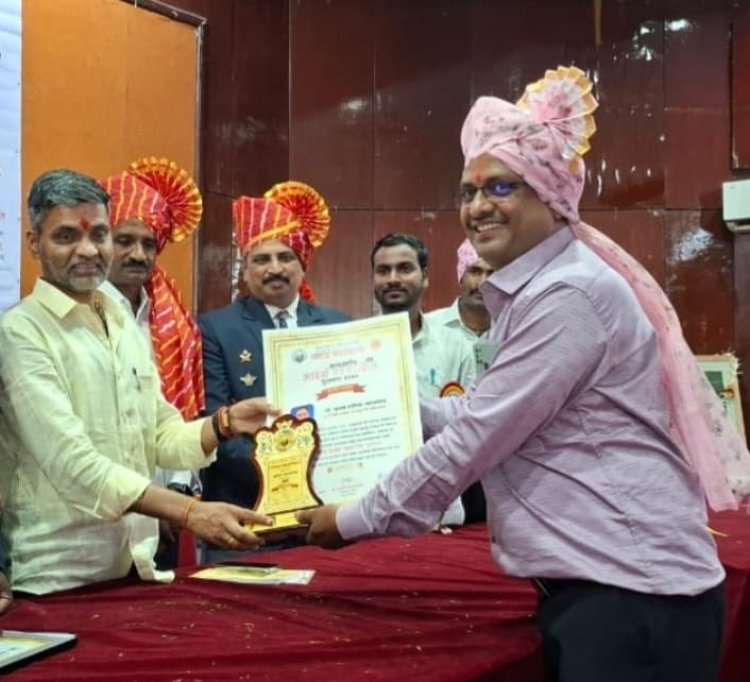 भारतीय पत्रकार संघटणेचे महाराष्ट्र अध्यक्ष कृष्णा गायकवाड यांना गरूड फाऊन्डेशनने राज्यस्तरीय आदर्श पत्रकार पुरस्कार देऊन केले सन्मानित.