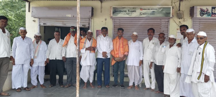 गौरव तांबे याने नीट परीक्षा मध्ये घवघवीत यश संपादन केल्याबद्दल ग्रामस्थांच्या वतीने सन्मान.